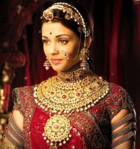 L'actrice Aishwarya Rai en mariée Rajasthani 